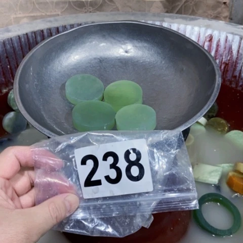 【闪购商品】蛇纹石玉珠宝半成品未镶嵌