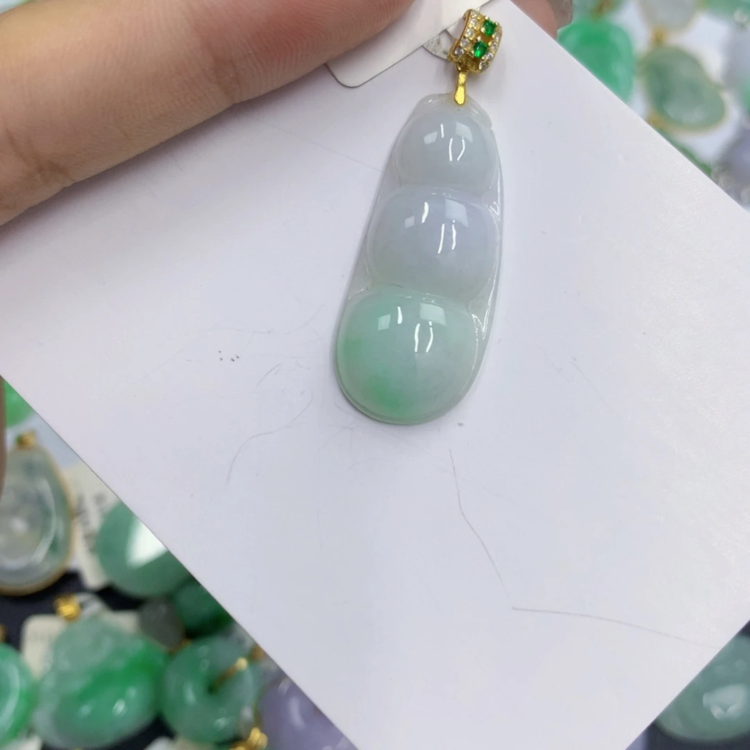 颈饰未镶嵌翡翠翡翠