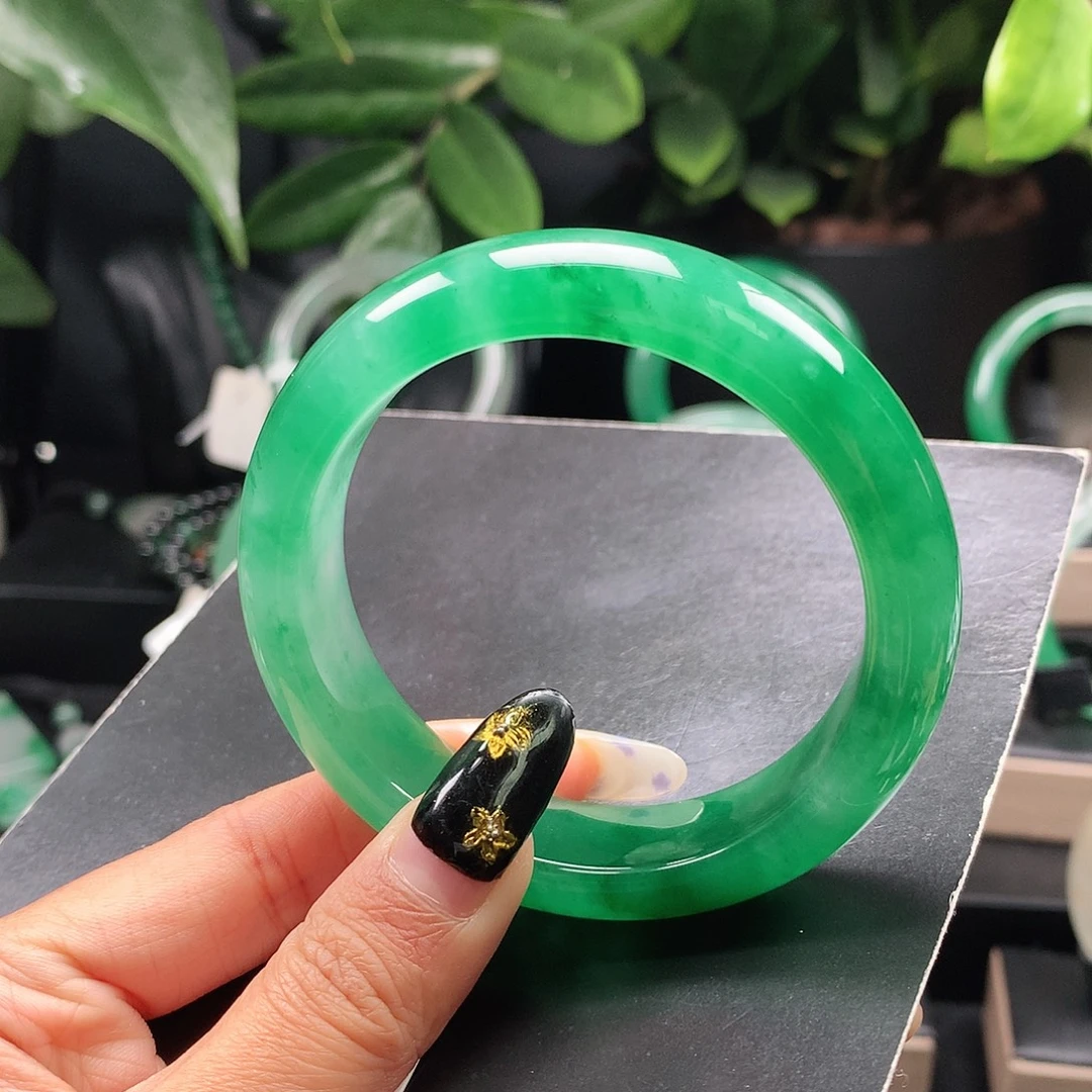 石英质玉未镶嵌手镯56