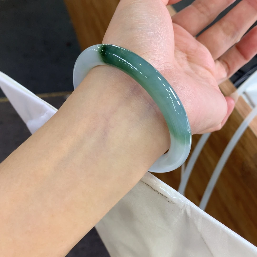 翡翠未镶嵌手镯天然Ａ货翡翠55/56