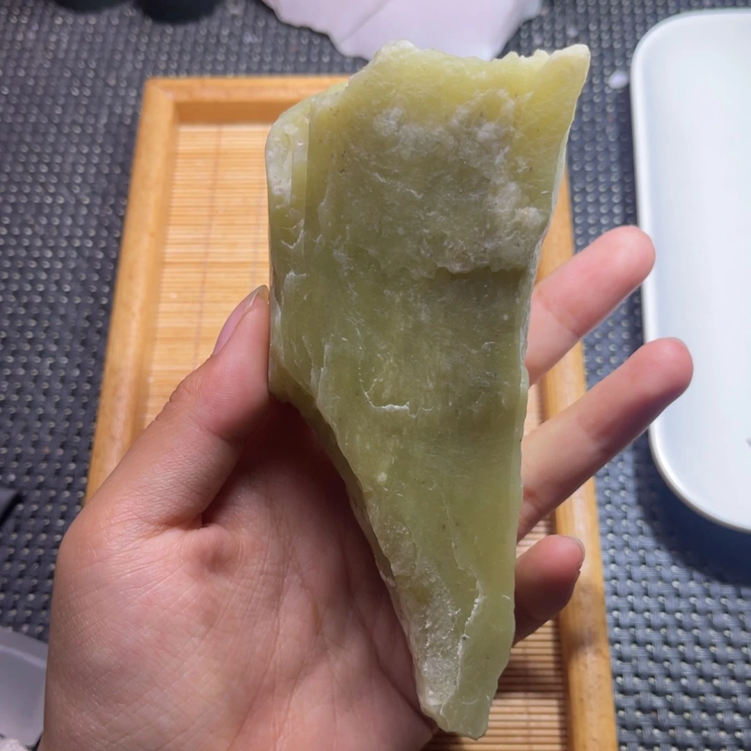 未镶嵌和田玉珠宝半成品