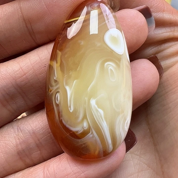 蜜蜡未镶嵌珠宝奇石