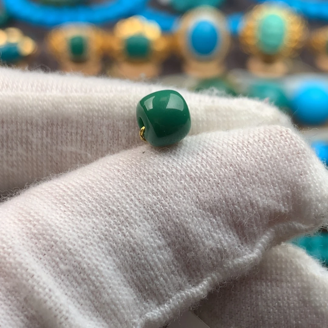 绿松石未镶嵌绿松石6*5mm