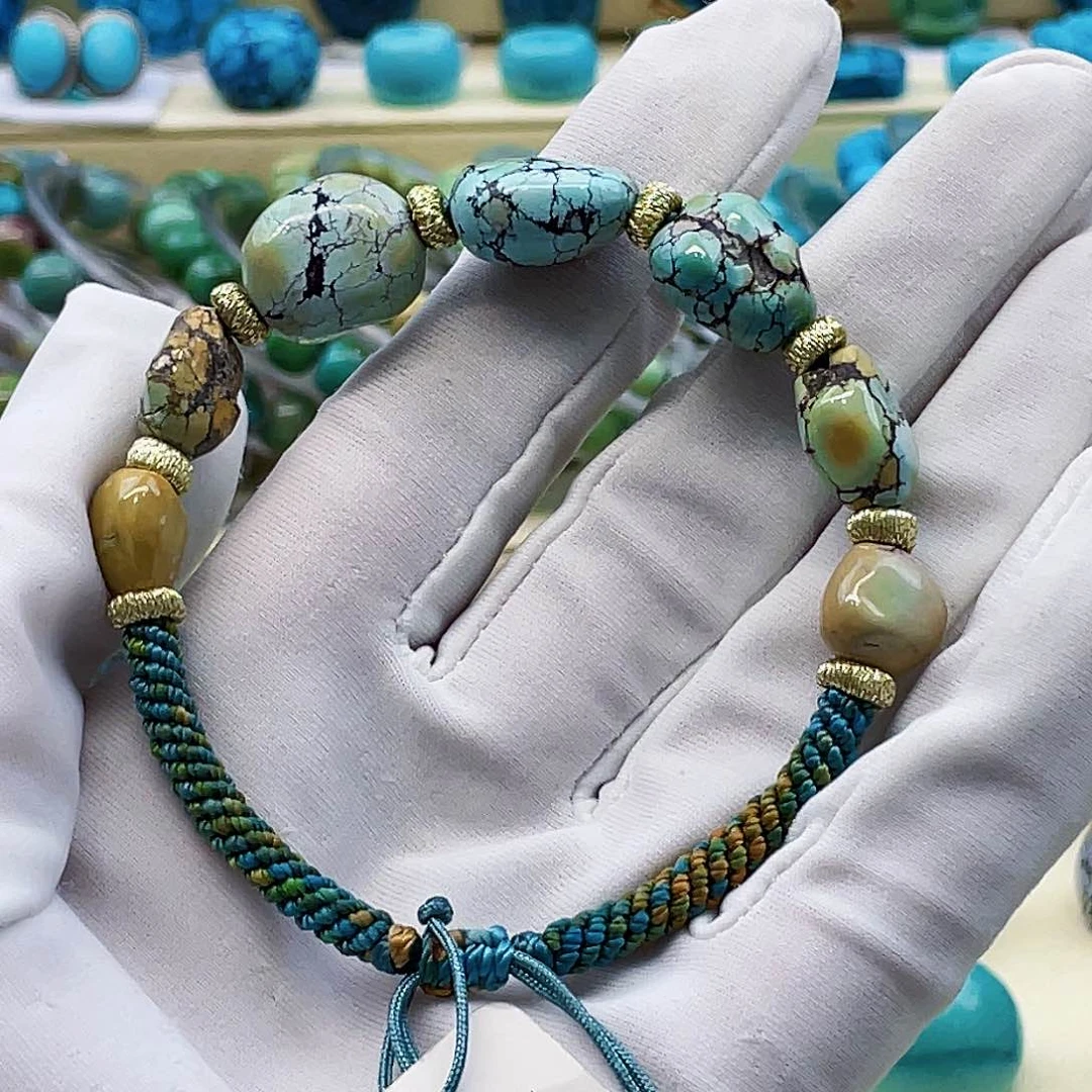 绿松石未镶嵌挂件