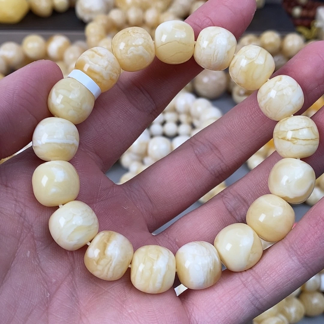 蜜蜡未镶嵌珠宝奇石13.5mm 25.2g