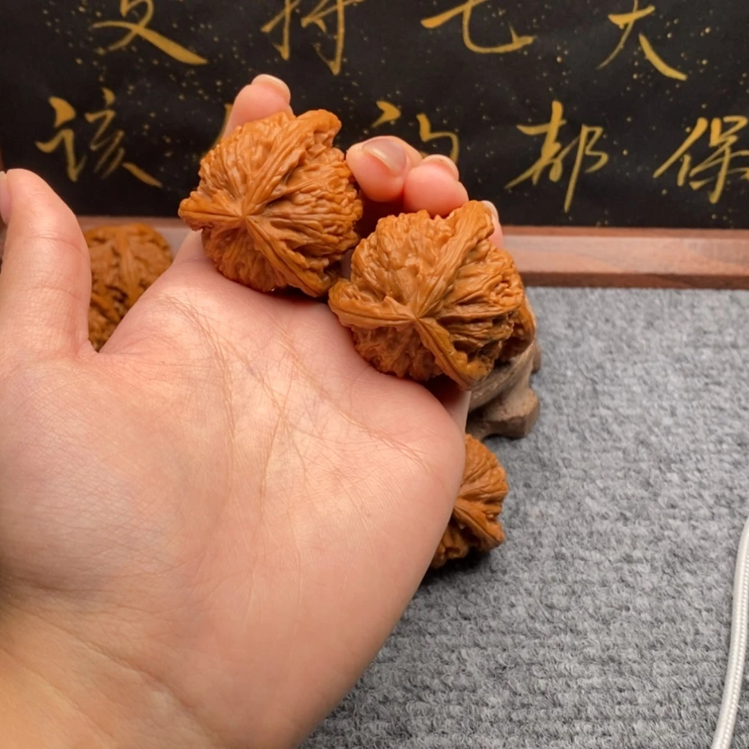 【闪购商品】吊坠文玩核桃I****e