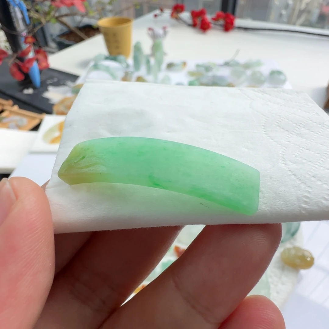 定制翡翠未镶嵌鸣*定制翡翠毛货不退不换