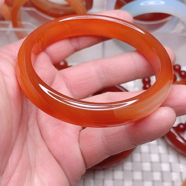 玛瑙/玉髓手镯未镶嵌