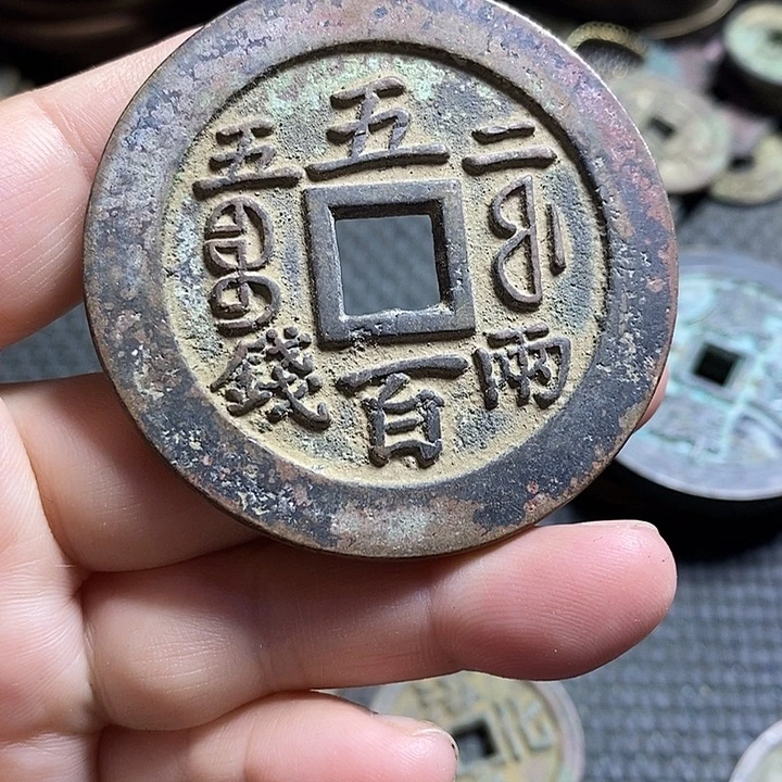 现代文创工艺品花钱