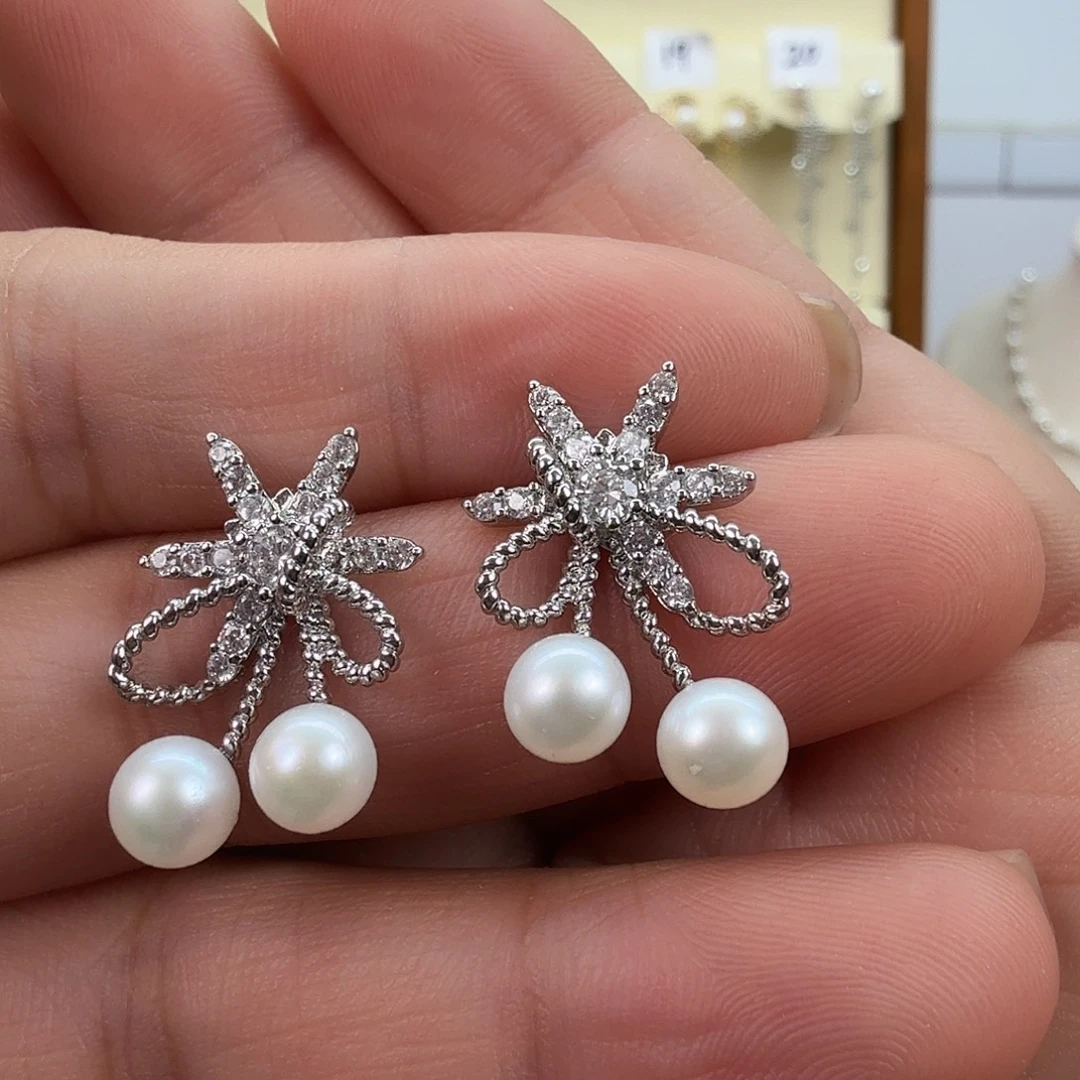 淡水珍珠耳饰未镶嵌