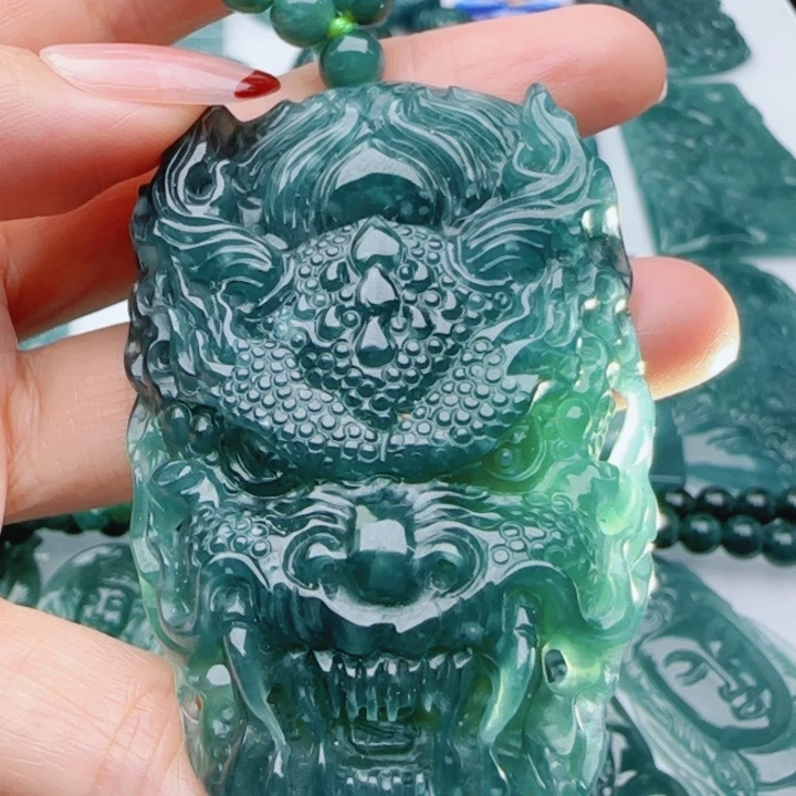 翡翠未镶嵌颈饰多样性发货天然A货翡翠