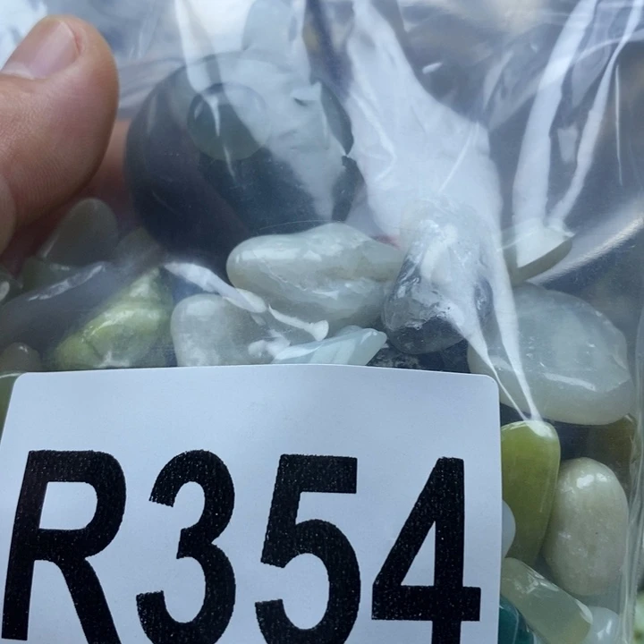 蛇纹石玉未镶嵌鱼缸的