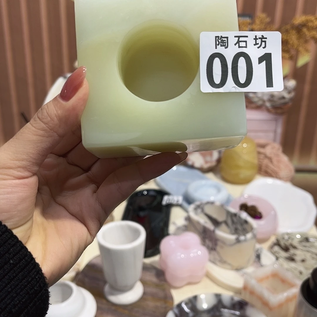 001。。。z唱片机烛台