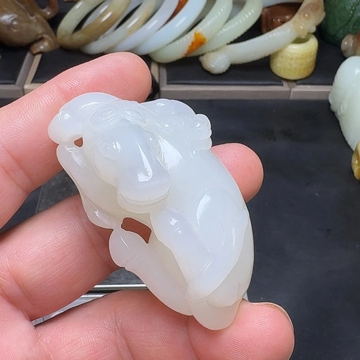 和田玉未镶嵌挂件