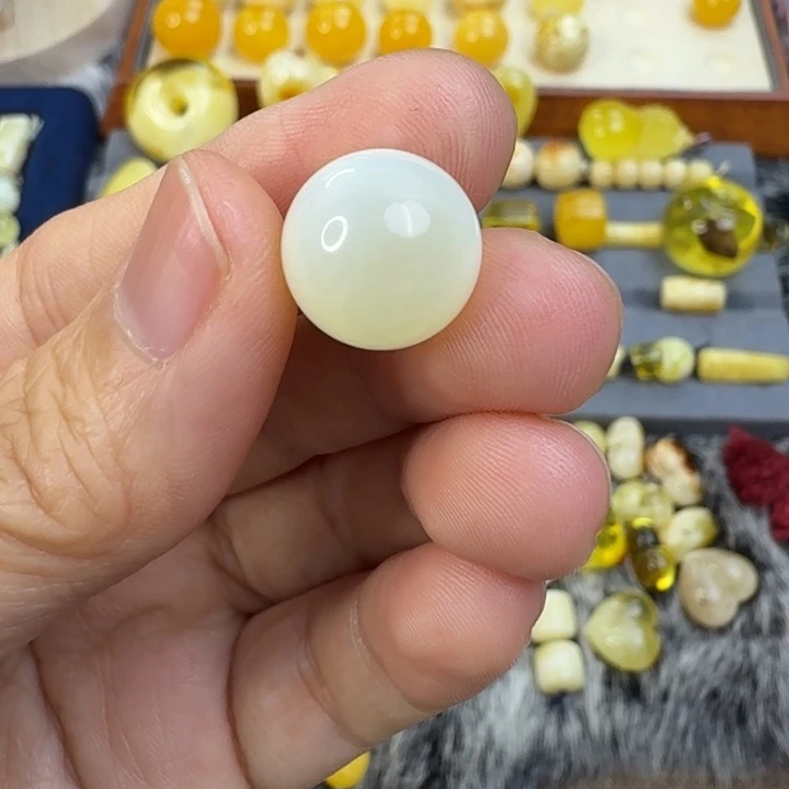 琥珀未镶嵌手链12.9
