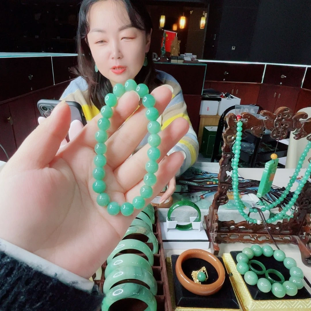 密玉（石英质玉）未镶嵌颈饰