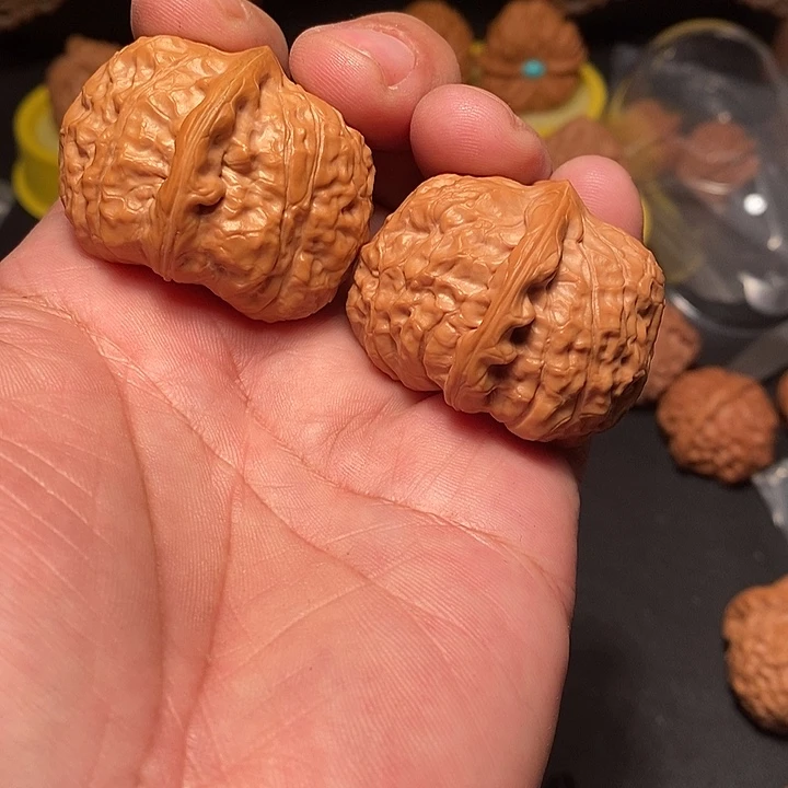 L***n吊坠文玩核桃40.5尺，南瓜墩