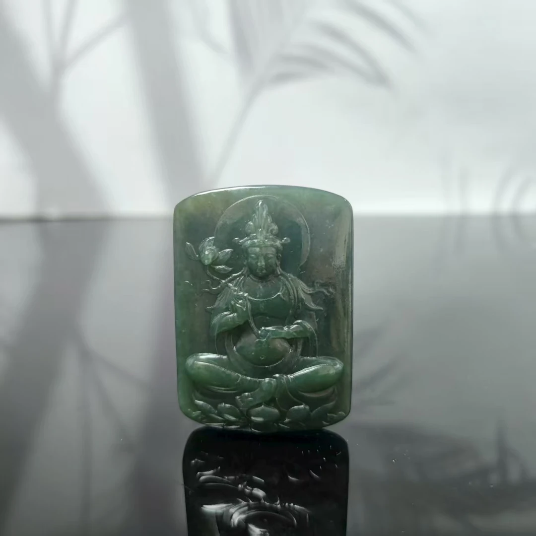 Q和田玉观音吊坠0134
