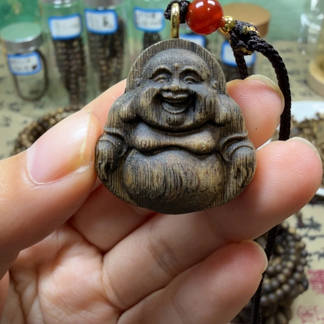 沉香碎屑沉香佛雕刻