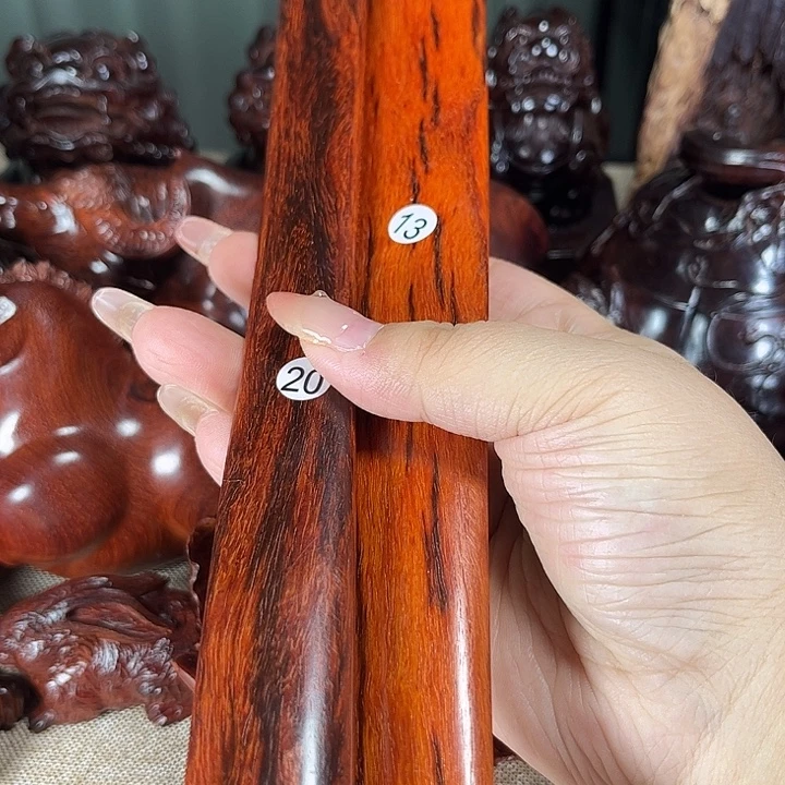 空***媒檀香紫檀（小叶紫檀）