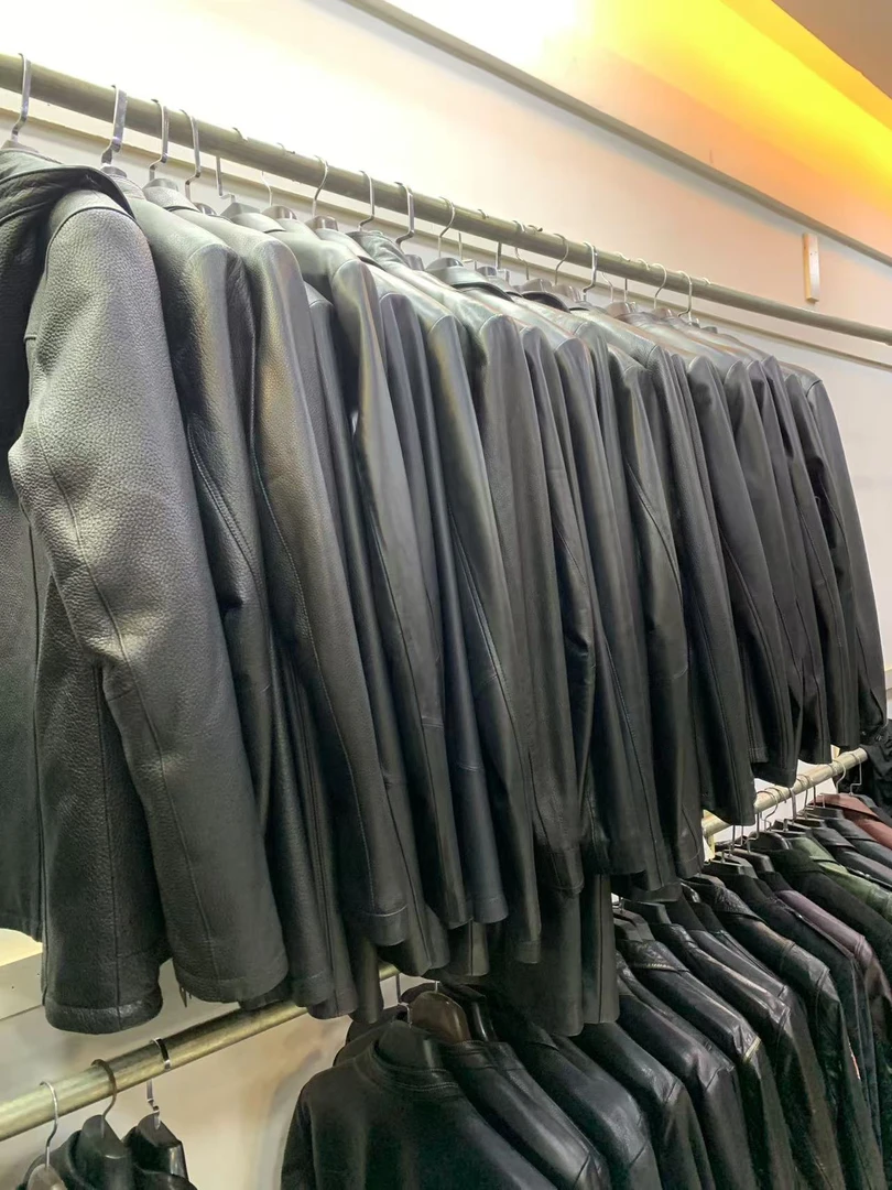 公共链接 男士真皮休闲皮衣