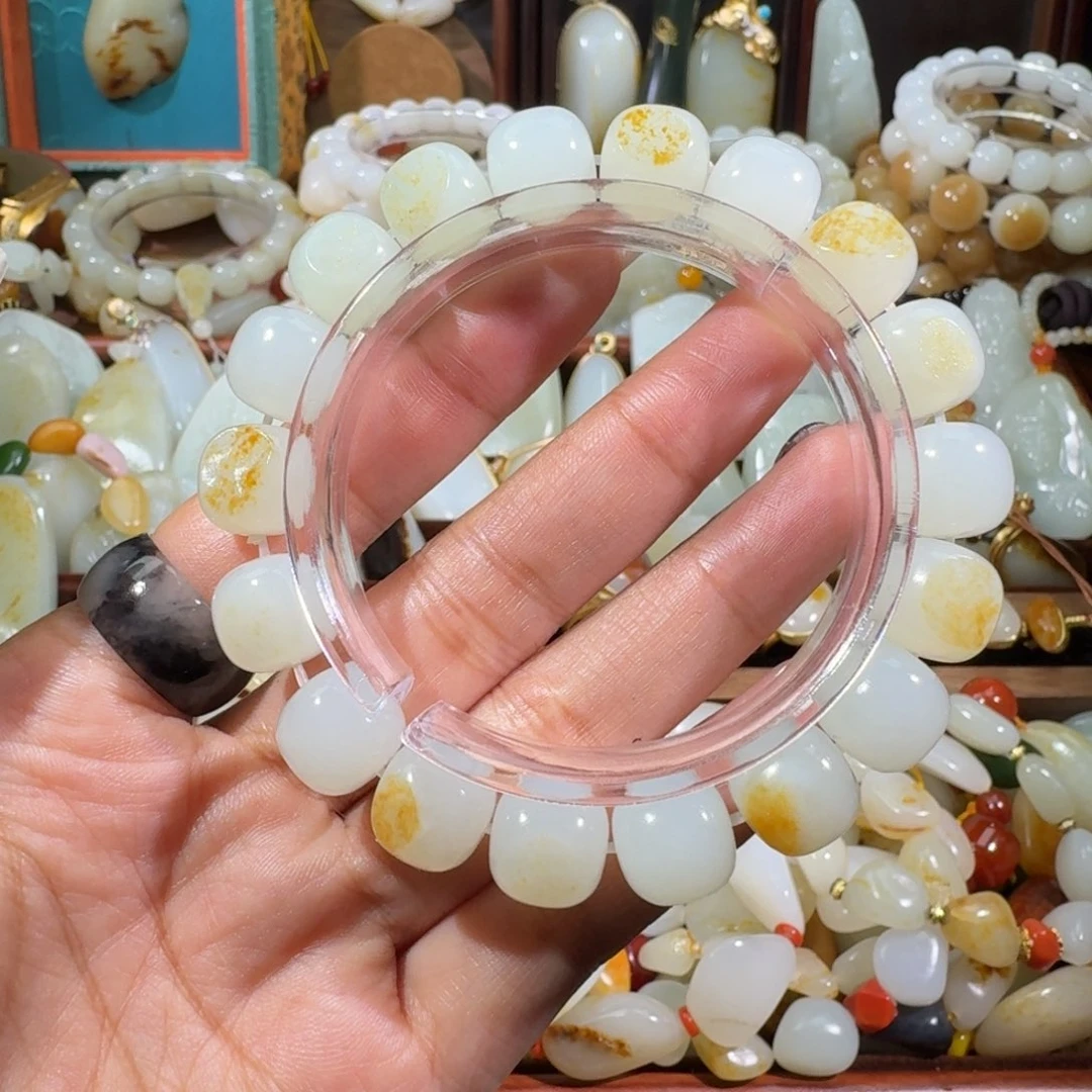 和田玉未镶嵌手链