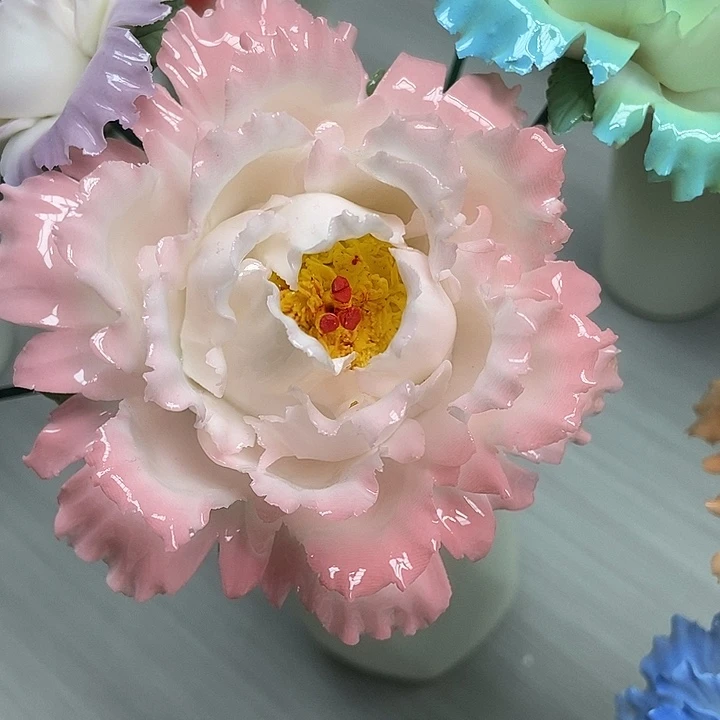 陶瓷纯手工捏花设计