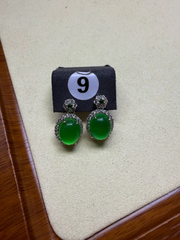 天然缅甸翡翠A货耳饰 9