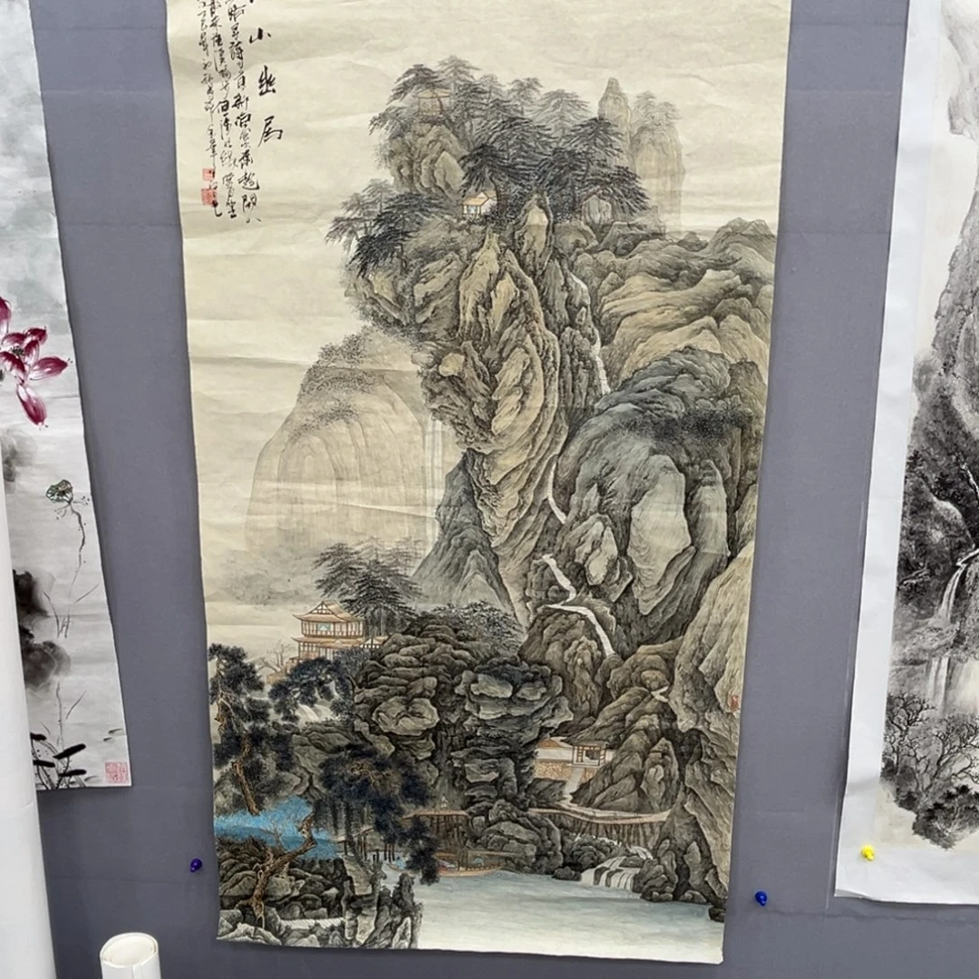 朗***园国画卖字画的小老板