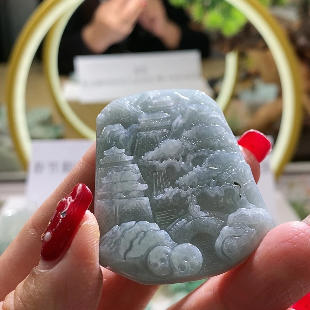 【闪购商品】翡翠颈饰未镶嵌山水