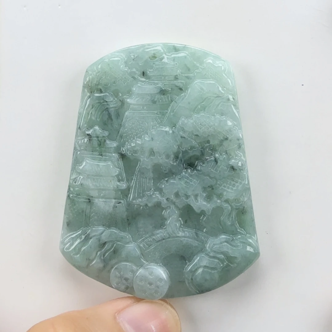翡翠挂件未镶嵌翡翠