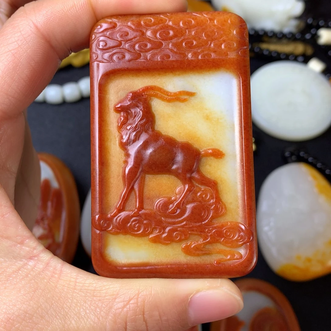 和田玉颈饰未镶嵌蓝**湾