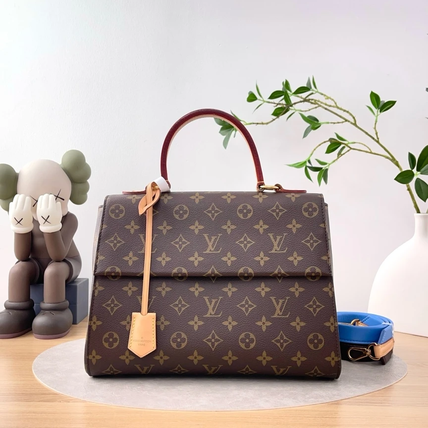 95新 LouisVuitton/路易威登 Cluny克鲁尼/单肩包/4435