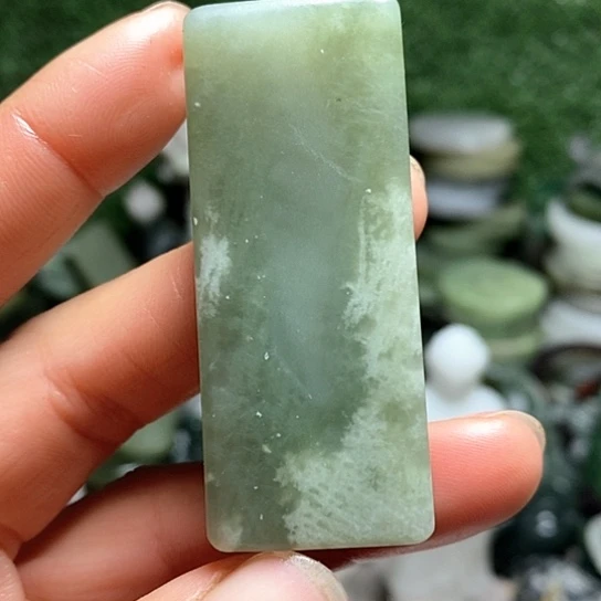 未镶嵌和田玉（糖玉）珠宝半成品