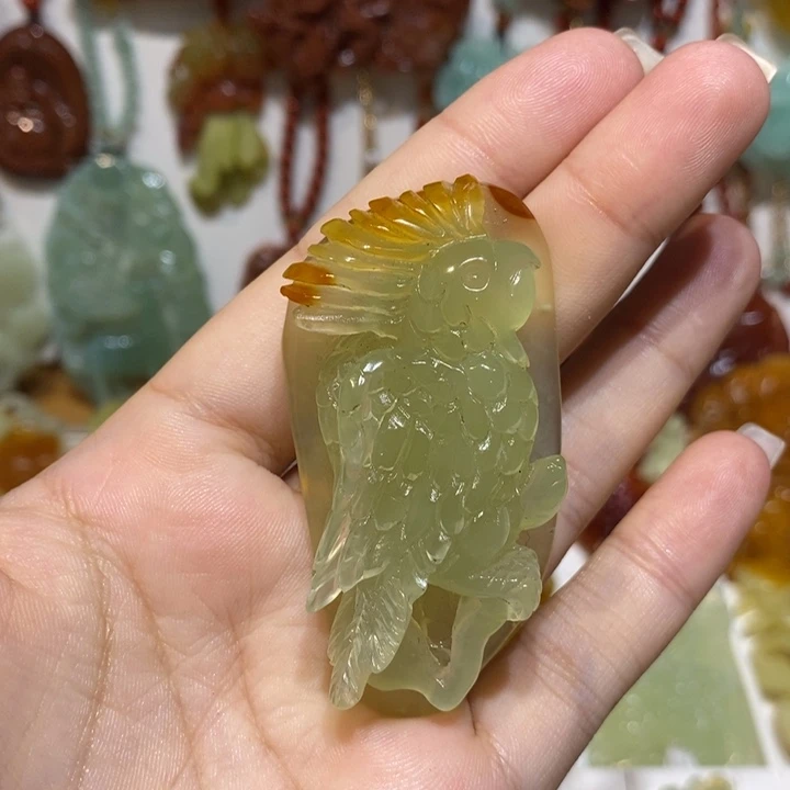 未镶嵌蛇纹石玉颈饰