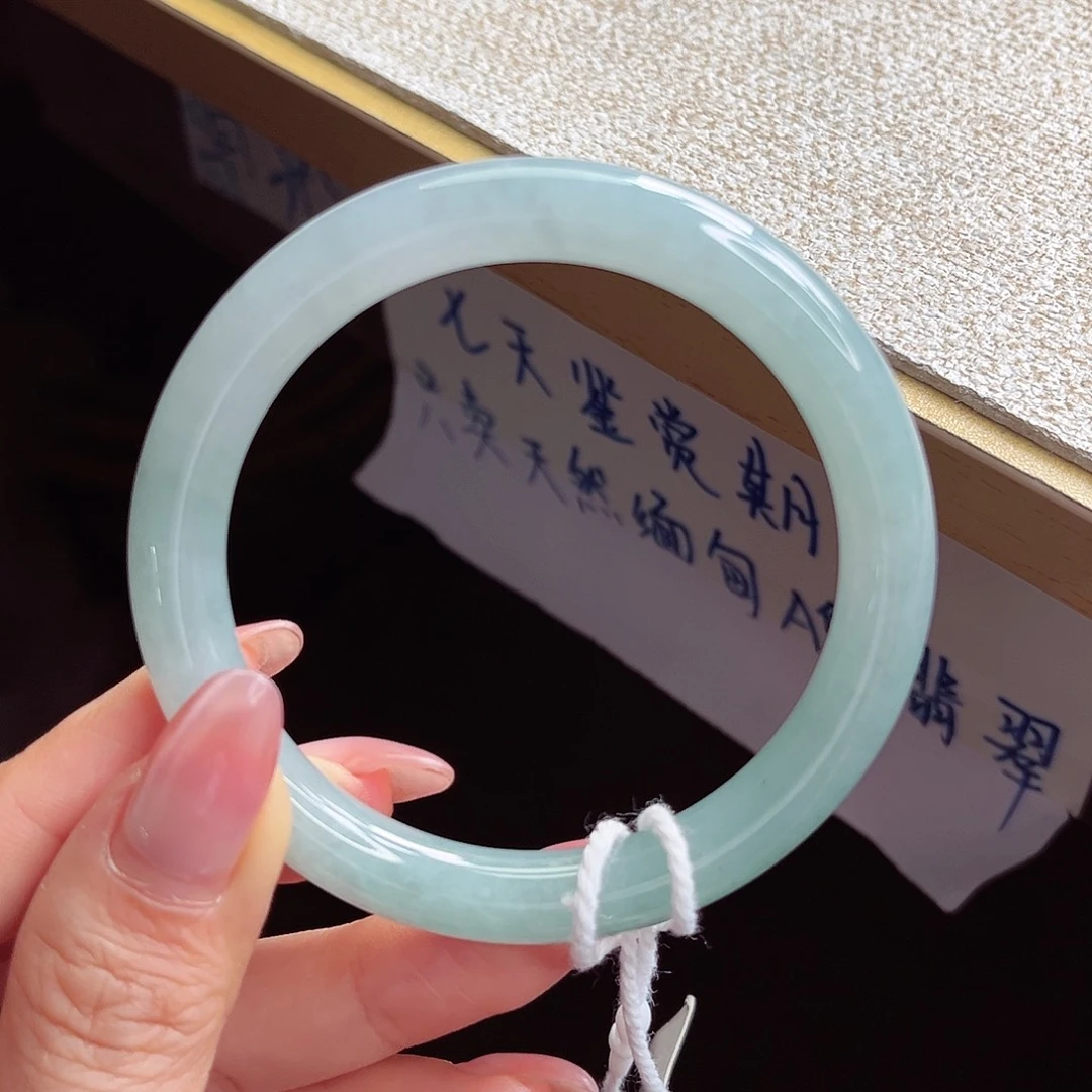 翡翠未镶嵌手镯手镯