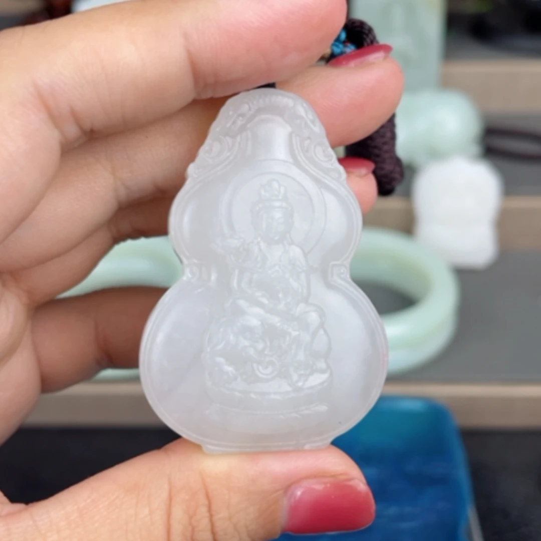 【闪购商品】颈饰未镶嵌和田玉