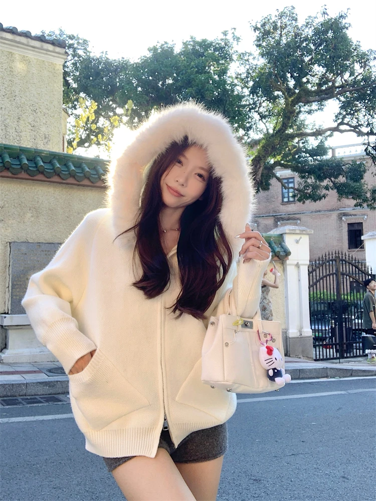 2025秋季韩系简约慵懒风大毛领连帽针织衫女装洋气时髦漂亮上衣