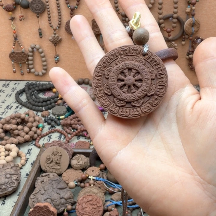 苏和香方八宝罗盘微瑕香牌