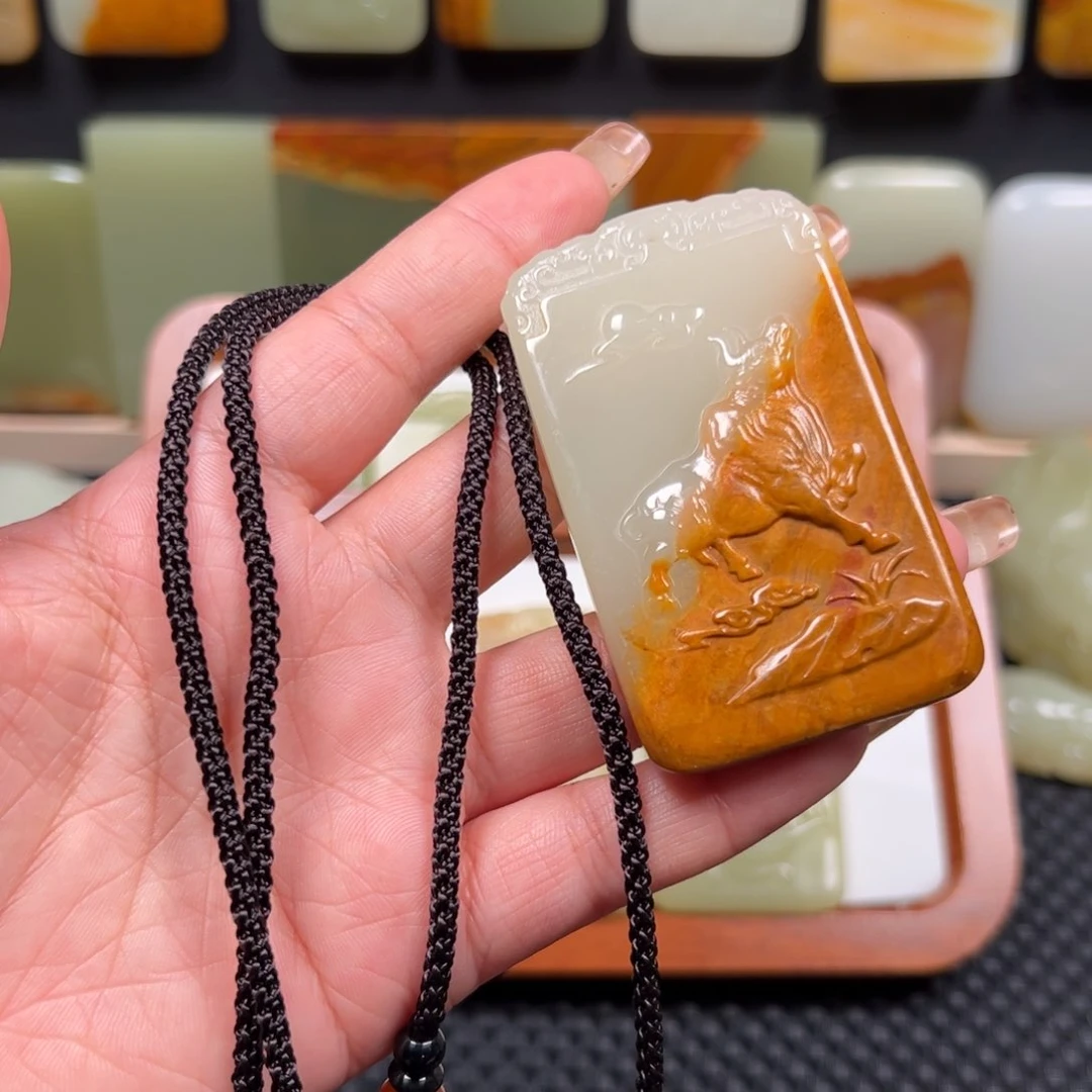 新疆昆仑山料 方解石玉