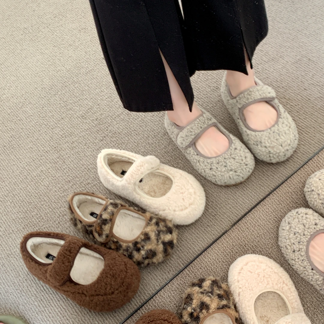 秋冬网红同款复古法式加绒面包鞋女复古魔术贴保暖玛丽珍豆豆鞋女