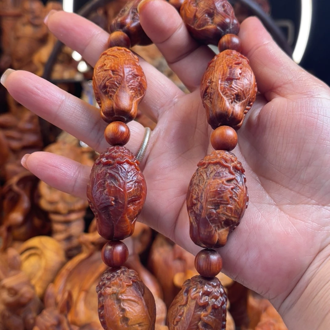松木（琥珀木）其他微瑕白菜手持