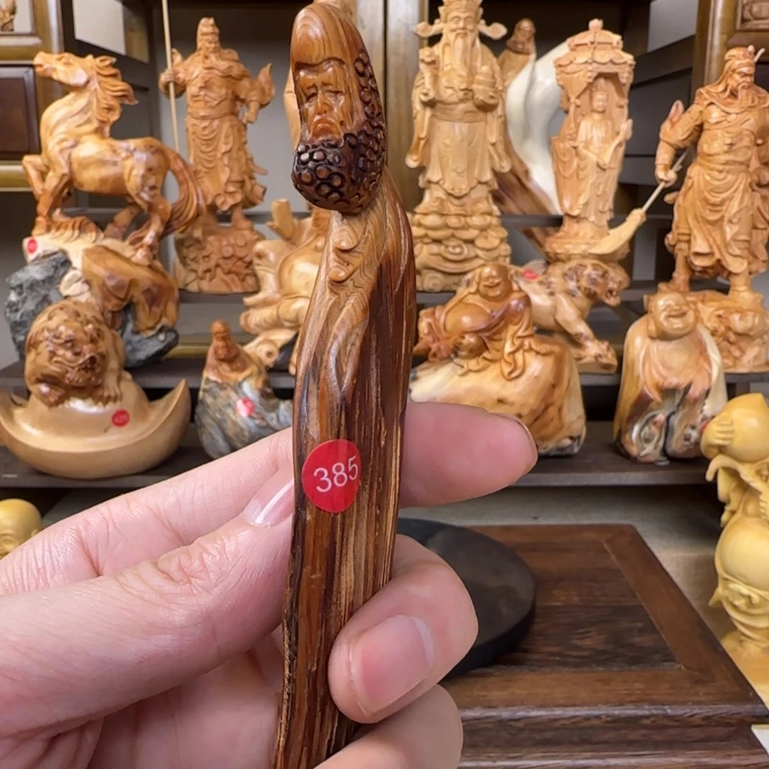 崖柏小木匠艺雕一物一拍