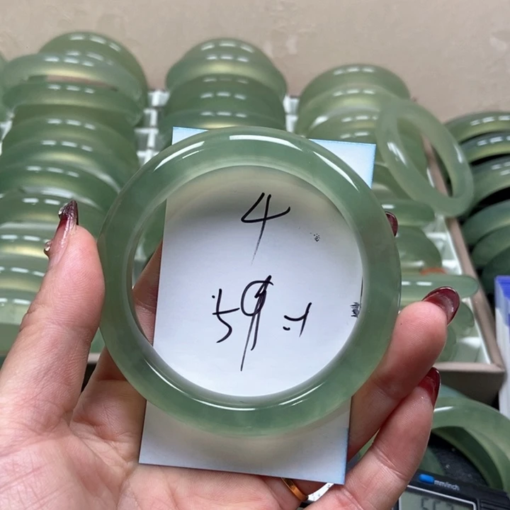 蛇纹石玉手镯未镶嵌?*千