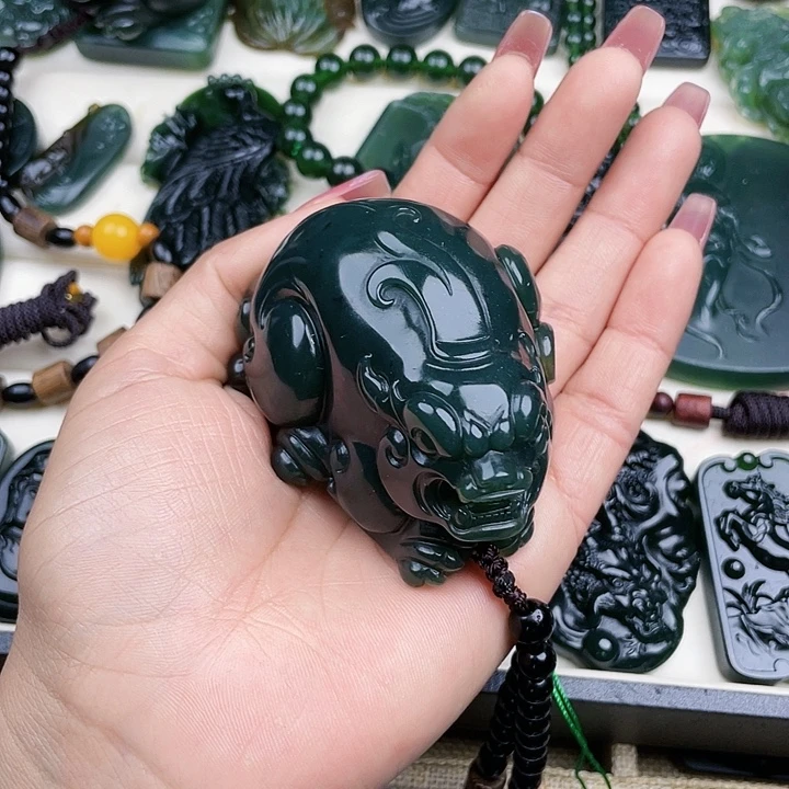 暖***暖蛇纹石玉未镶嵌挂件