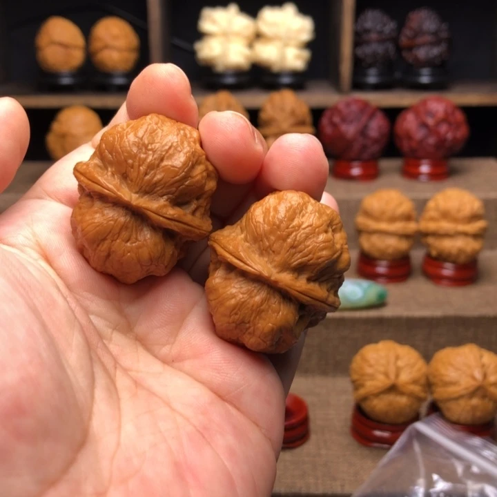 三***土橄榄核吊坠121玉龙小金蟾