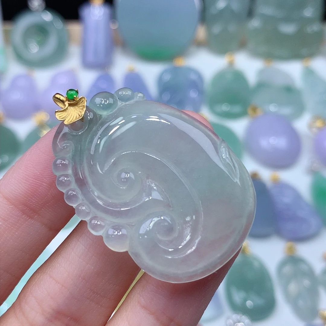 颈饰18K金镶嵌翡翠翡翠