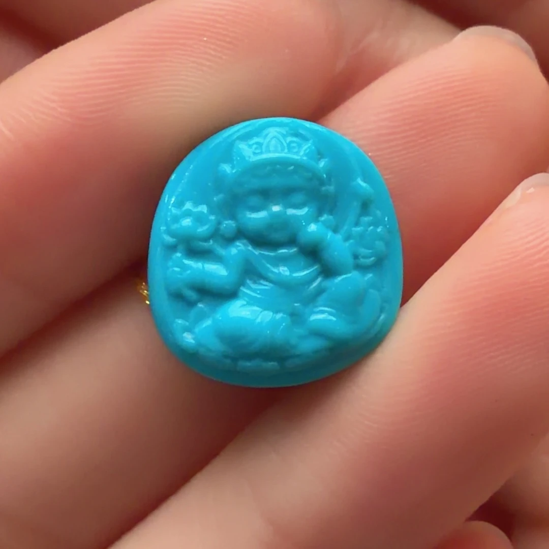 绿松石未镶嵌颈饰