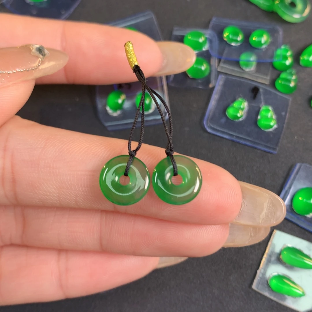 翡翠裸石9.3/1.7翡翠翡翠