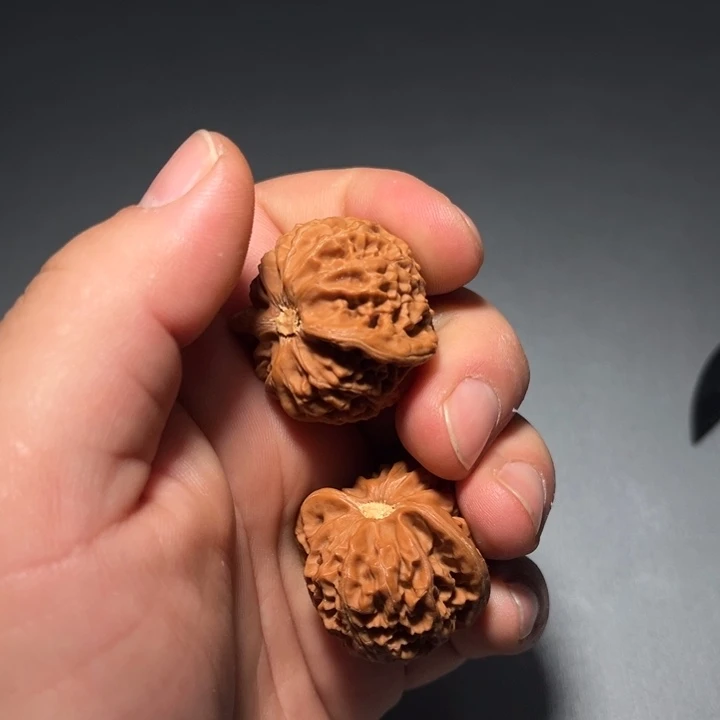 文玩核桃吊坠桃心灯160